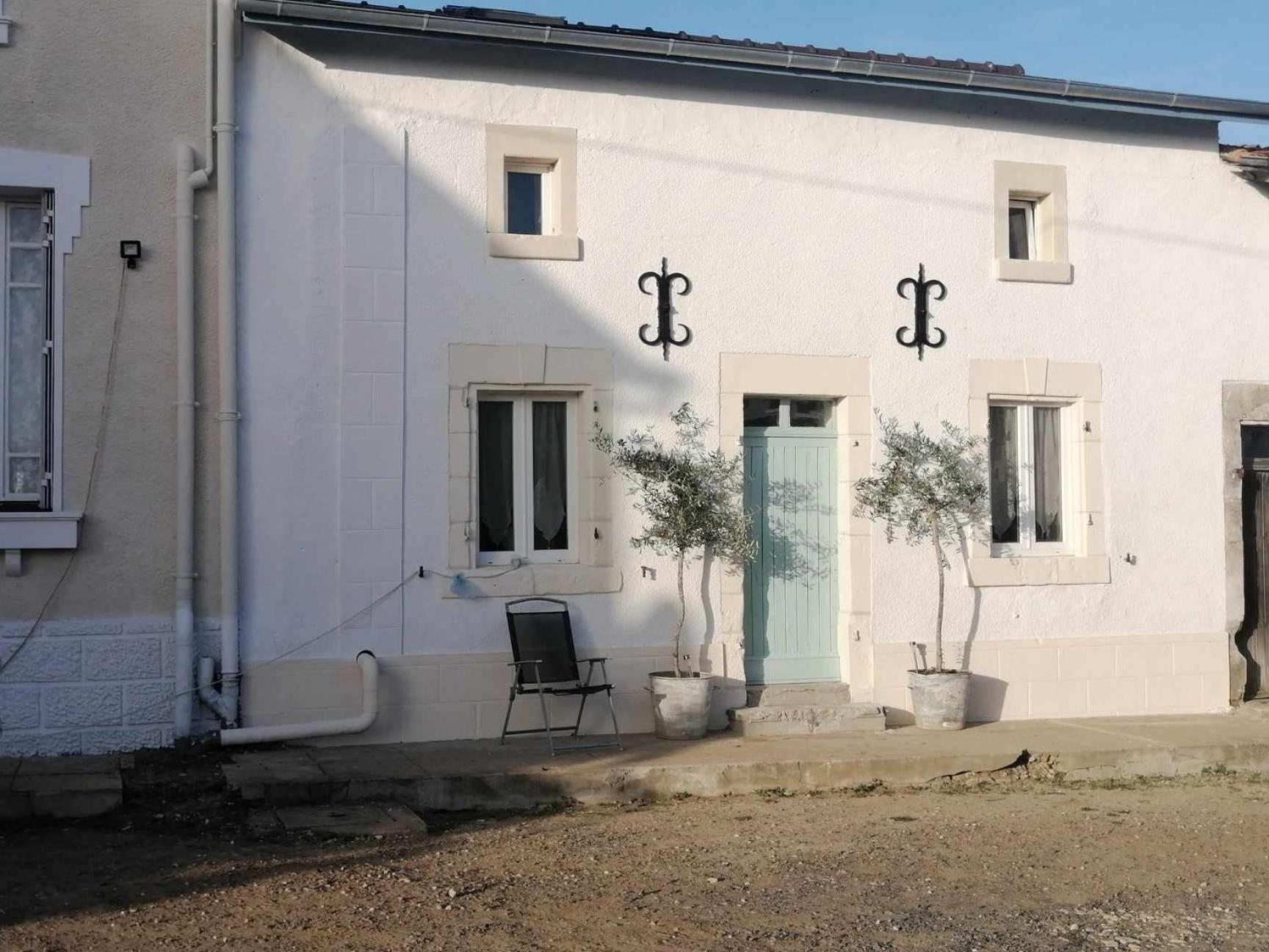 Gatekeepers Cottage Tiny House, Taize, Deux-Sevres, Velo Francette Exterior photo